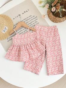 SHEIN LMoss Kids Babygirl Cute Ditsy Floral Camisole Top And Elastic Waist Pants Set, Summer - Pink - View 3