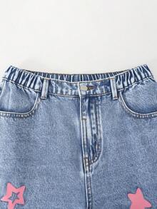 SHEIN ChillGRL 1 chiếc quần jeans nữ tuổi teen phong cách thường ngày sành điệu, kiểu dáng đường phố, in chữ hoạt hình, phong cách sinh viên, đi nghỉ mát, dáng rộng, đã giặt. - Rửa nhẹ - Xem 4