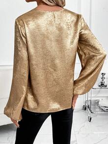 SHEIN Clasi Bluză aurie pentru femei, cu decolteu în V metalic, casual, versatilă, pentru purtare zilnică, cu mâneci tip felinar, top metalic cu decolteu în V, topuri elegante de vară pentru ieșiri în oraș, top pentru petreceri de sărbători - Aur - Vizualizare 3