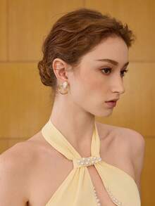 MOTF PREMIUM 交错式耳环，简约百搭，时尚优雅，轻盈奢华的法式风格耳环 - 金色 - 查看 4