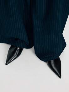 Mnmlis 法国黑色尖头穆勒鞋，粗跟无后跟套脚乐福鞋，漆皮闭趾凉鞋 - 黑色 - 查看 6