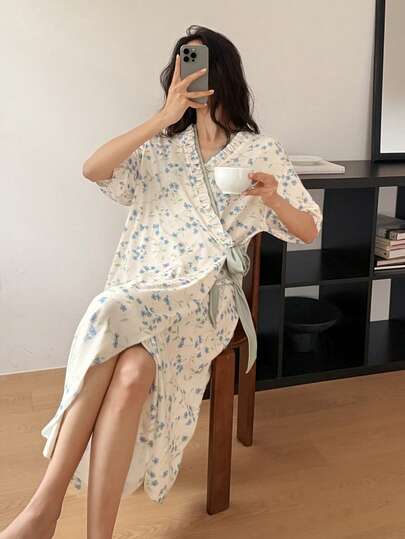 DAZY Blommig lös morgonrock med volangkant för kvinnor