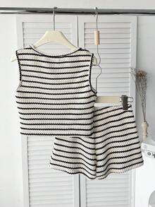 SHEIN 青少年女孩修身休閒極簡舒適圓領無袖條紋蝴蝶結圖案上衣與長褲套裝 - 杏色 - 查看 4