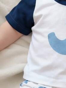 SHEIN 新生儿可爱大象印花短袖T恤和碎花短裤套装，夏季 - 藏蓝色 - 查看 4