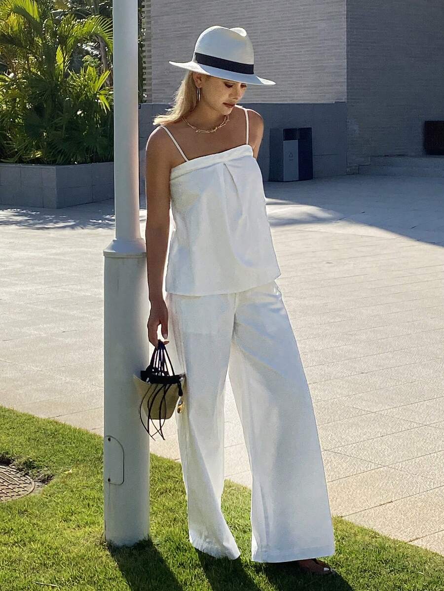 DAZY 女士褶裥吊带背心搭配宽松直筒裤休闲牛仔套装 - 白色 - 查看 1