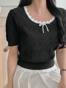 DAZY Áo dệt kim tay ngắn phối màu tương phản cổ nơ dành cho nữ, chất liệu thêu họa tiết. - màu đen - Xem 2