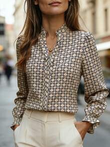 Ellegaria. 复古印花V领喇叭袖长袖衬衫，优雅印花上衣/百搭/休闲/日常/泡泡袖上衣 - 杏色 - 查看 1