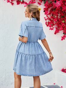 SHEIN 时尚休闲孕妇牛仔A字连衣裙，纽扣闭合，春夏款 - 淺色水洗藍 - 查看 2