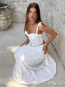 Aloruh Bộ váy áo nữ thanh lịch cổ trái tim ôm sát eo thấp, chất liệu vải thêu, màu trắng trơn, thích hợp cho kỳ nghỉ biển, gồm 2 món. - trắng - Xem 4