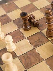 Ensemble de jeu d'échecs en bois 3-en-1 avec fond floqué, antidérapant et résistant à l'usure, comprenant des pièces d'échecs de tailles multiples (24/29/34/39/48 cm), convenant aux compétitions d'échecs, aux jeux de table, etc. Peut se plier pour un rangement facile. Jeux de fête pour adultes convenant pour Halloween/Noël/Thanksgiving - Noir et Blanc - Voir 8