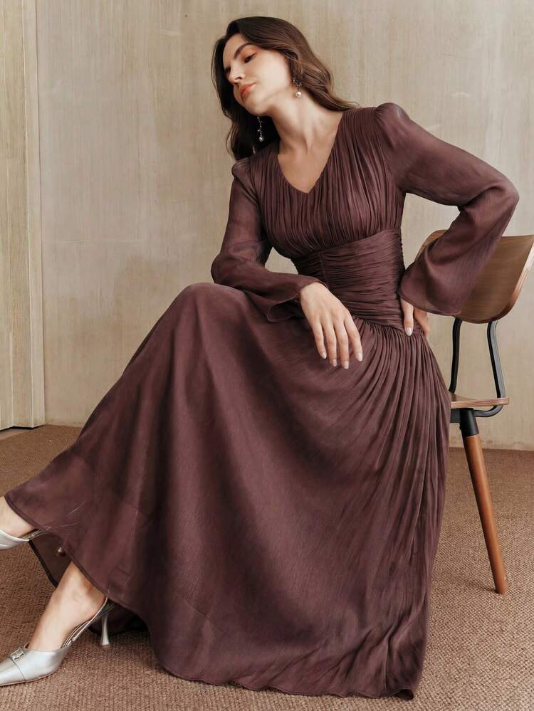 New Elegant Fashion V-Neck Flare Sleeve Waist Ruched Long Swing Dress, Suitable For Spring/Summer Outings, Parties, Dates, Weddings