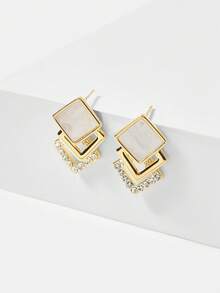 MOTF PREMIUM 优雅菱形水钻耳钉，夸张的高端奢华小众设计耳环 - 金色 - 查看 2