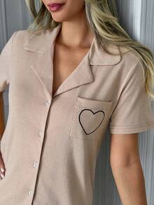 EURMUSE 甜心撞色滚边睡衣套装 – 粉色短袖纽扣家居服，适合情人节和温馨夜晚 - 杏色 - 查看 4