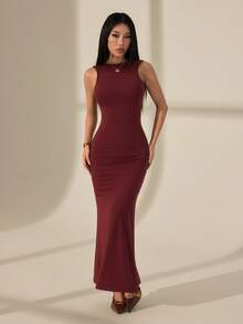 SHEIN PETITE 酒红色性感简约优雅露背无袖连衣裙，适合鸡尾酒会、浪漫约会、秋冬叠穿、派对、正式聚会、夜间外出、婚礼宾客、万圣节、圣诞节等场合。 - 酒紅色 - 查看 6