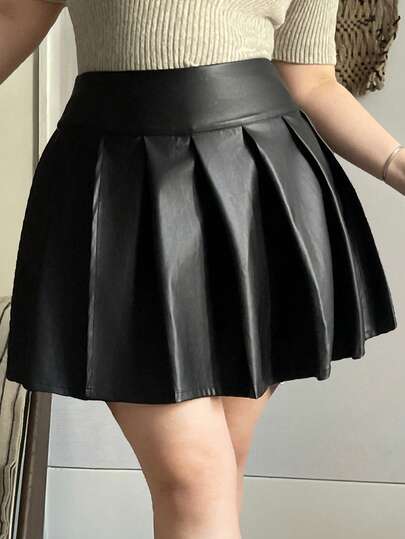 Dazy Plus Plus Size Women's Fashionable PU Pleated Mini Skirt