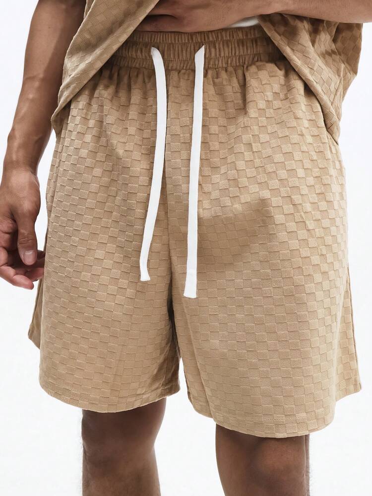 체크무늬 셔츠와 반바지 세트