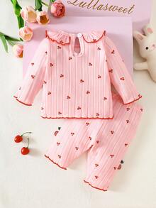 SHEIN Bộ đồ hai mảnh cho bé gái sơ sinh: Áo dài tay cổ sen màu trắng kẻ sọc in hình quả anh đào hoạt hình, phối cùng quần cùng màu. Dễ thương, ngọt ngào, thanh lịch, chất liệu thoải mái, phù hợp cho cả hoạt động ở nhà và ngoài trời. Bộ quần áo hai mảnh cho bé gái, trang phục quả anh đào, quần áo mùa xuân thu cho bé gái, quần áo dâu tây cho bé gái, trang phục hàng ngày cho bé gái từ 0 đến 12 tháng tuổi. - Hồng - Xem 3