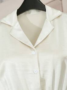 Franclia 优雅短袖翻领弹力腰拼接撞色中长连衣裙，适合春、夏、秋、冬四季穿着，可用于派对、度假、约会、聚会等场合，风格优雅、休闲、百搭，也适合通勤和日常穿着。 - 彩色 - 查看 5