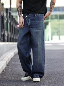 Manfinity LEGND Men's Washed Oblique Placket Loose Straight Leg Jeans - Blue - View 6