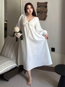 Dazy Plus Camisón de mujer talla grande de unicolor con contraste de encaje y manga farol con nudo delantero - Blanco - Ver 8