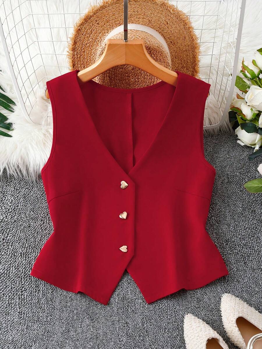 SHEIN LUNE Áo kiểu nữ cỡ lớn màu đỏ mùa xuân và hè, áo sơ mi thanh lịch cho ngày Valentine màu đỏ, áo kiểu trang trọng không tay cổ chữ V với trang trí kim loại, nhẹ nhàng, kiểu dáng mới mùa hè phù hợp cho công sở và lễ tốt nghiệp, áo kiểu không tay màu trơn thanh lịch, áo kiểu Valentine mùa hè màu đỏ.