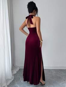 2026 Nuevo  Vestido de fiesta de terciopelo rojo jujube con escote en V profundo, decoración de hebilla metálica, cintura ajustada con nudo retorcido y abertura alta, para primavera/verano - Burdeos - Ver 2