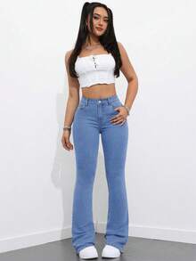SHEIN EZwear Light Wash Denim Plus Size Flare Leg Jeans With Zipper Detail Extra Long - Light Wash - View 3
