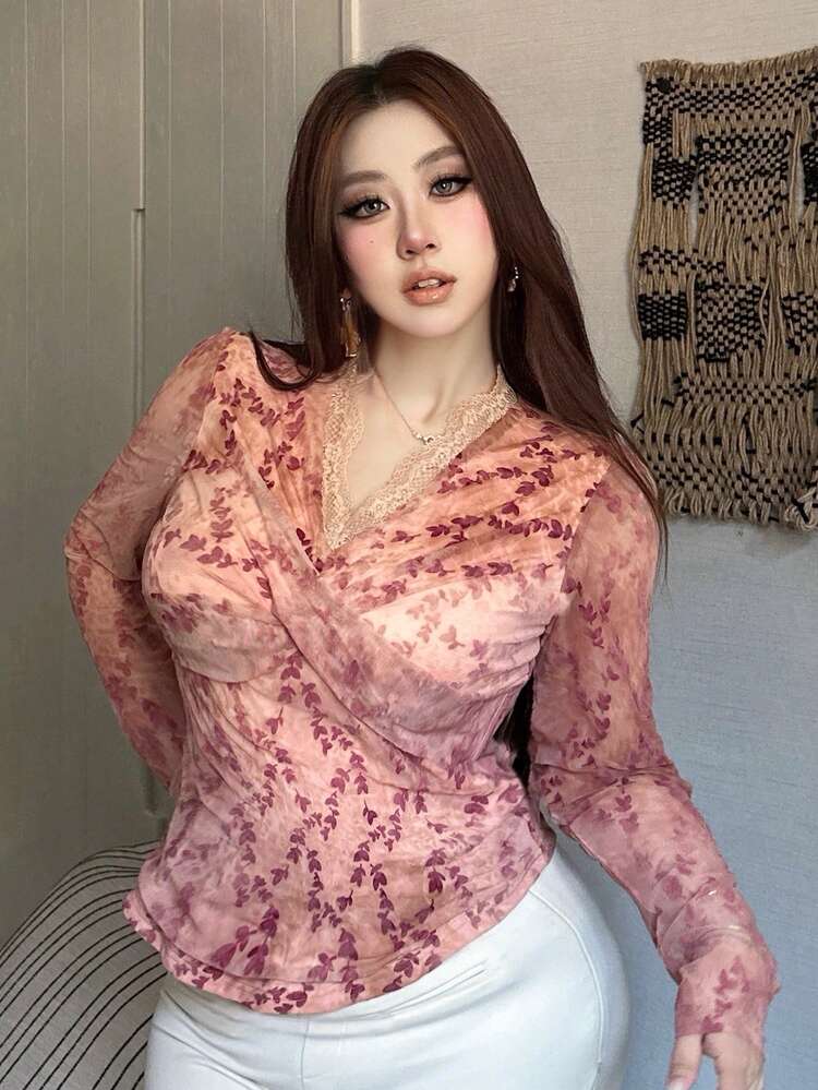 Dazy Plus Plus Size Women Lace Patchwork V-Neck Tight Elegant Long Sleeve Chiffon T-Shirt, Spring/Summer