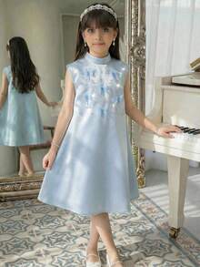SHEIN Tween-Mädchen Kleid, einfarbig gewebt mit Strass-Verzierung, 3D-Schleife, ärmelloses A-Linien-Kleid, Prinzessinnenkleid, Hochzeitssaison-Kleid, Blumenmädchen-Kleid, blaues Kleid - Babyblau - Übersicht 3