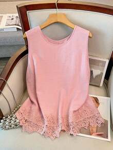 GlowEve CURVE Plus Size Women Bow Decor Lace Trim Tank Top, Fashionable Vintage Elegant Casual Vacation Sleeveless Top - Pink - View 3