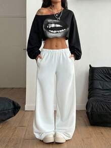 Coolane Casual Street Style Black Base Black & Gray Mouth Print Graphic Off-Shoulder Cropped Sweatshirt, Suitable For Fitness, Dance, Autumn/Winter, Spring, Versatile