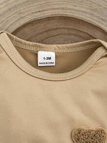 SHEIN 5pcs/Set Newborn Baby Boy Summer Outfit, Includes Cute Bear Print Knit Soft Romper, All-Over Print Pants, Hat, Bib, Gloves - Khaki - View 6