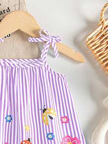 SHEIN Playful Pals 女婴服装 女婴连衣裙 全花卉图案 吊带蝴蝶结 夏季优雅清新连衣裙 - 紫色 - 查看 4