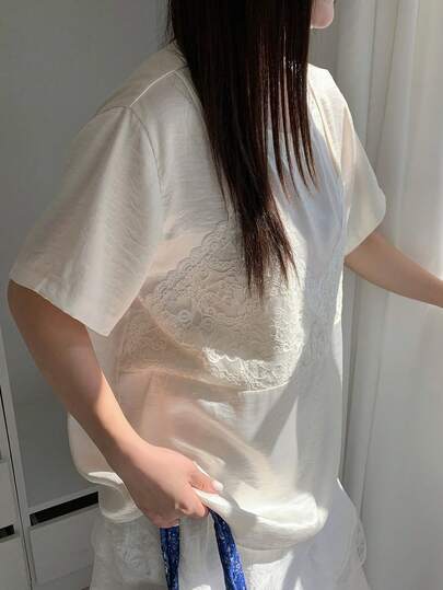 Dazy Plus Plus Size Women Contrast Lace Round Neck Short Sleeve Loose Blouse