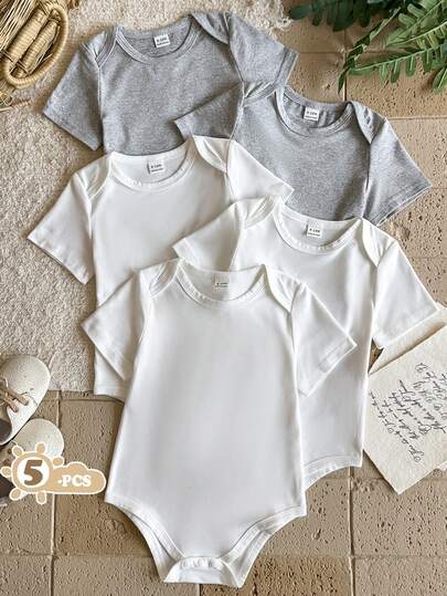 Vintaside Kids Babyboy Summer White Light Gray Envelope Collar Short-Sleeved One-Piece Set. The Low-Saturation Gray And White Color Combination Style Is Simple, Casual And Comfortable. Made Of Knitted Fabric, With A Loose Fit And Moderate Thickness, The Bottom Wave Four-Button Design Makes It Easy To Put On And Take Off. It Is Suitable For Various Occasions Such As Daily Outings, Home Relaxation, Toddling, Stretching Exercises, And Attending Parties