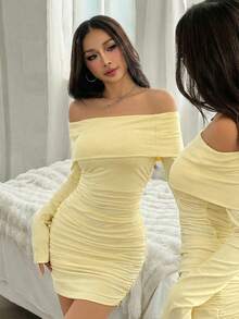 SHEIN EZwear 女士纯色翻领露肩褶皱修身连衣裙，秋季露肩长袖修身连衣裙，女士紧身连衣裙 - 鵝黃色 - 查看 3