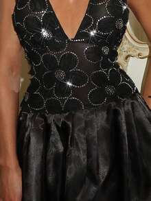 Glamine 女士水钻花卉印花深V露背性感时尚吊带连衣裙 - 黑色 - 查看 5