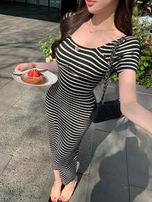 DAZY Đầm sọc đen trắng có họa tiết, thanh lịch cho mùa xuân và hè, thích hợp cho ngày Valentine, đám cưới, tiệc tùng. Thiết kế ôm eo với khóa kim loại trang trí, tay ngắn, phù hợp cho công sở. - màu đen - Xem 8