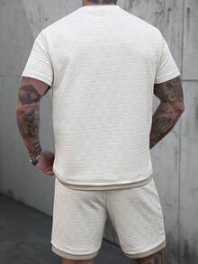 OTTIMOZO 男士舒适条纹提花经典短袖圆领T恤套装（2件装）搭配弹力抽绳短裤，休闲度假、日常办公、居家、聚会、约会、商务休闲皆宜，适合正式或非正式场合，自用或送礼皆可，经典畅销套装，山本系列T恤套装 - 彩色 - 查看 2