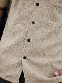 Manfinity CasualCool Men's Short Sleeve Printed Casual Shirt Beige Men Shirt,2026 New Arrival Men's Camp Collar Button-Up,Trending 2026 Spring Summer Textured Shirt, Mens Textured Shirt Tan Men Shirt Mens Casual Shirt - Apricot - View 5