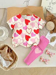 SHEIN 奶油白和亮粉色，可爱爱心图案印花，充满节日气息，适合年轻女孩的休闲舒适柔软圆领短袖T恤和打底裤套装，适合日常穿着、度假、情人节、春夏穿搭。 - 彩色 - 查看 3