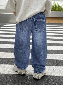 SHEIN Young Boy's Casual Everyday Commute Simple Versatile Loose Fit Straight Leg Jeans - Dark Wash - View 2