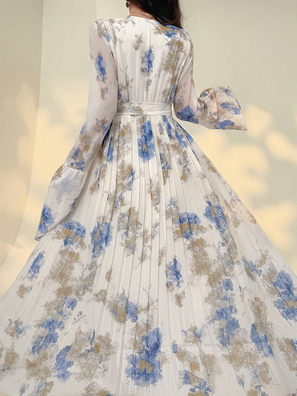 Women's Elegant Cream Blue Floral All-Over Print Long Sleeve Maxi Dress,Autumn Flowy Boho Chic Sundress,Formal Slim Fit Wedding Party Date Sundress