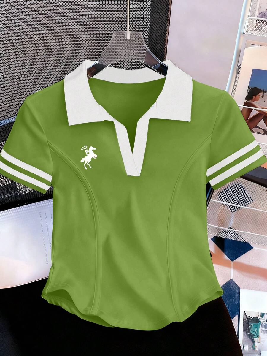 Resyla 女士休闲短袖T恤，骑士印花，撞色领 - 綠色 - 查看 1