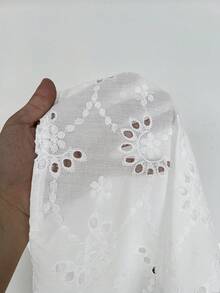Elenzga 大尺碼前綁帶刺繡襯衫，蝴蝶結短澎澎袖，獨特度假設計，修身性感 - 白色 - 查看 7