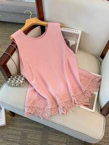 GlowEve CURVE Plus Size Women Bow Decor Lace Trim Tank Top, Fashionable Vintage Elegant Casual Vacation Sleeveless Top - Pink - View 5