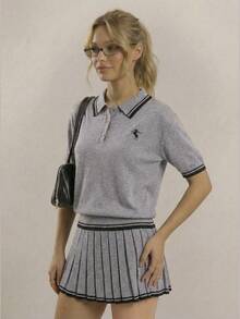 Muvela 2026春夏新款灰色撞色条纹弹力腰女士百褶裙和Polo领半拉链刺绣针织上衣两件套，通勤休闲装 - 灰色 - 查看 7