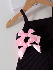 SHEIN Playful Pals 女婴休闲无袖弹力罗纹面料蝴蝶结装饰连体衣，短款，粉色，夏季蝴蝶结婴儿服装，女婴蝴蝶结连体衣，女婴黑色服装，女婴黑色服装，女婴黑色和粉色服装，女婴夏季服装，黑色婴儿连体衣 - 黑色 - 查看 5
