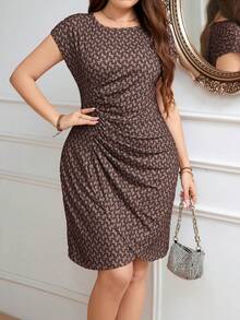 SHEIN Clasi Váy in họa tiết với đường viền bất đối xứng và thiết kế xếp ly ở eo. - Màu nâu  Mocha - Xem 1
