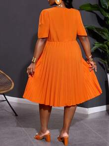 SHEIN CURVE+ 适合曲线身材的 US22 码音乐节、海滨度假、波西米亚风女士纯色泡泡袖荷叶边休闲连衣裙，夏季连衣裙，橙色连衣裙，荷叶边连衣裙，修身夏季连衣裙，度假连衣裙，橙色连衣裙，曲线度假穿搭，中长连衣裙，橙色穿搭，橙色连衣裙 - 橘色 - 查看 3